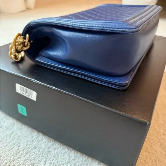 Chanel Blue Quilted Leather Bag - Picture 6 of 12